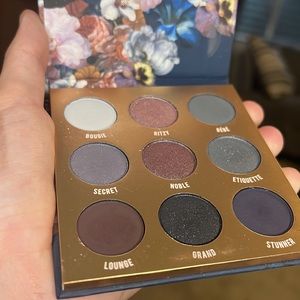 Colourpop Baroque eyeshadow pallet